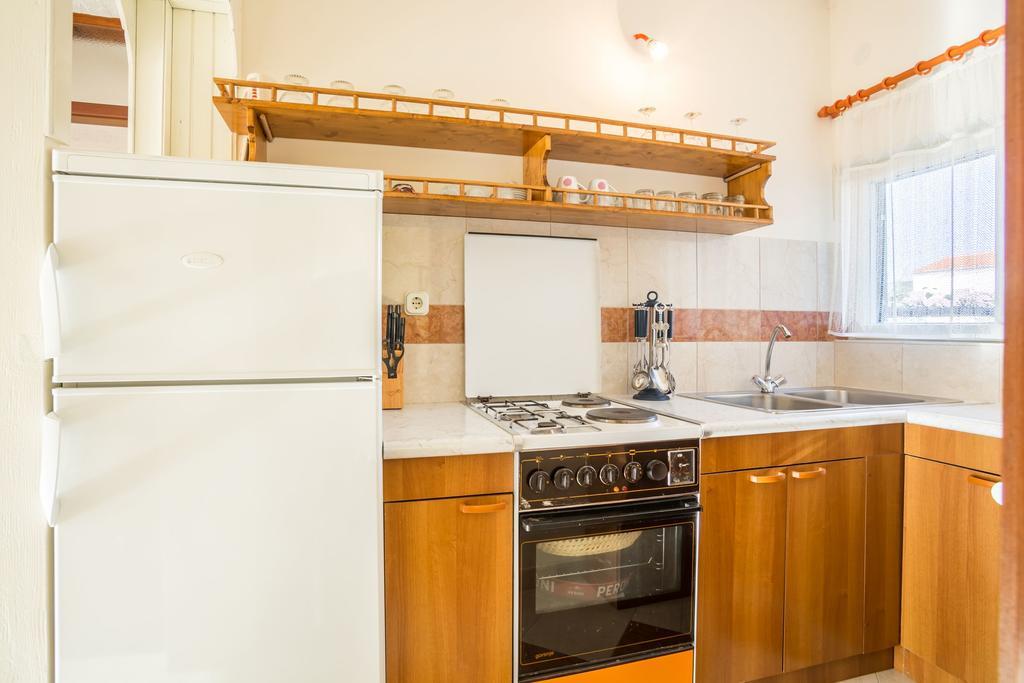 Apartment Srecko Vinišće 外观 照片