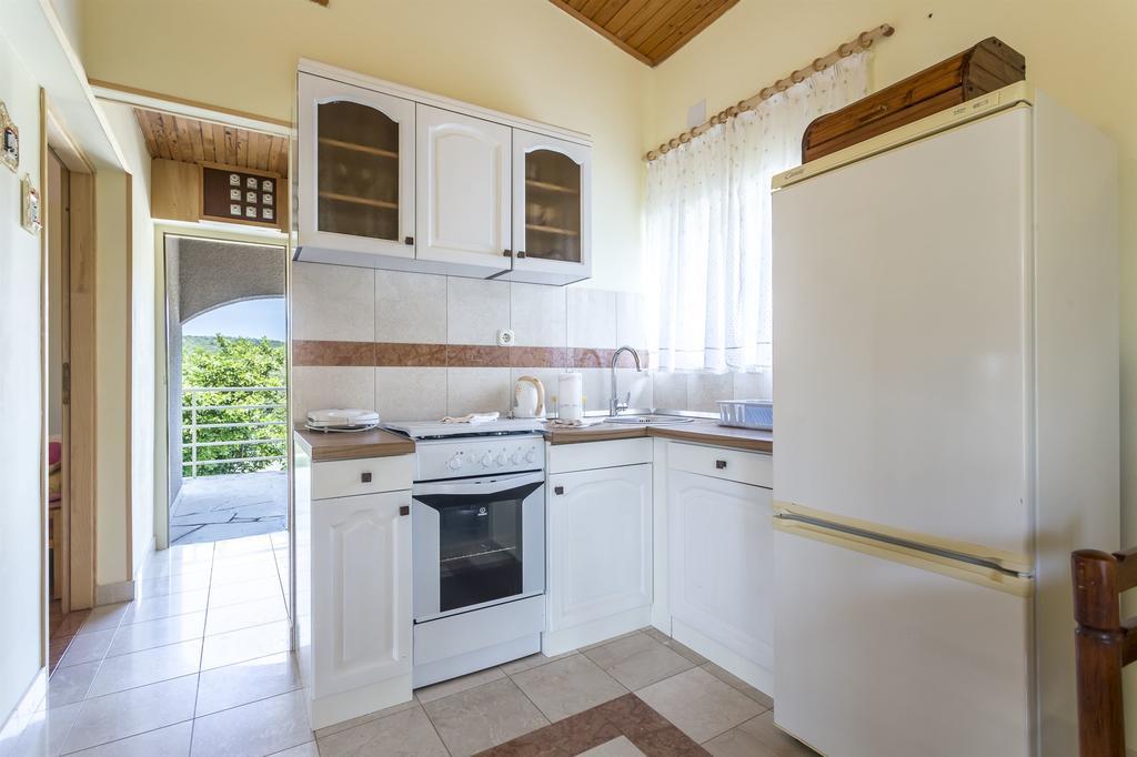 Apartment Srecko Vinišće 外观 照片